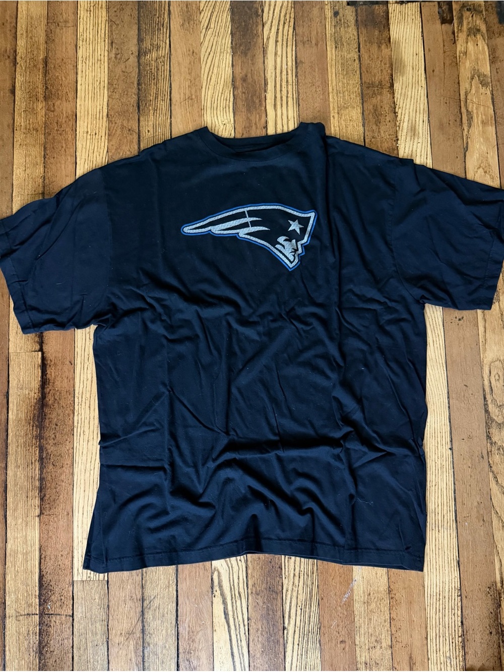 Majestic Black Short-Sleeve Tee with Team Logo